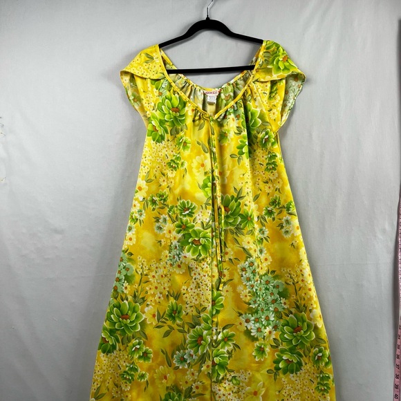 Sears Hawaii Dresses & Skirts - Vintage Sears Hawaii Dress Womens 10 Maxi Yellow Floral Muumuu Tropical Beach